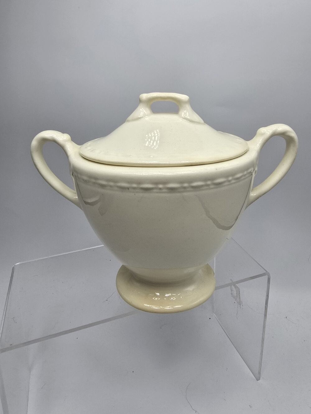 Vintage Homer Laughlin Sugar Bowl with Lid Georgian Eggshell E 48 N 5